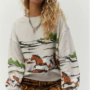 Daydreamer sweatshirt running horses ranch outdoors med-large